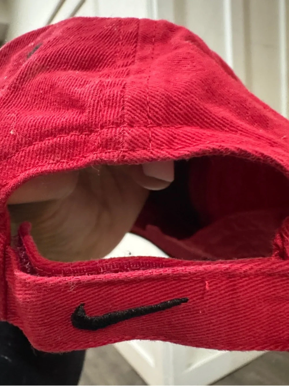 Nike Red Baseball Cap with Black Swoosh - Picture 4 of 5